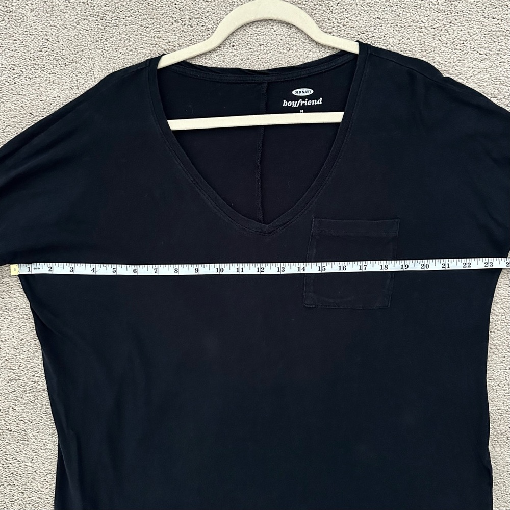 Black Oversized Long Sleeve V-Neck Pocket Tee-Old Navy Boyfriend Layering Shirt - Picture 9 of 12